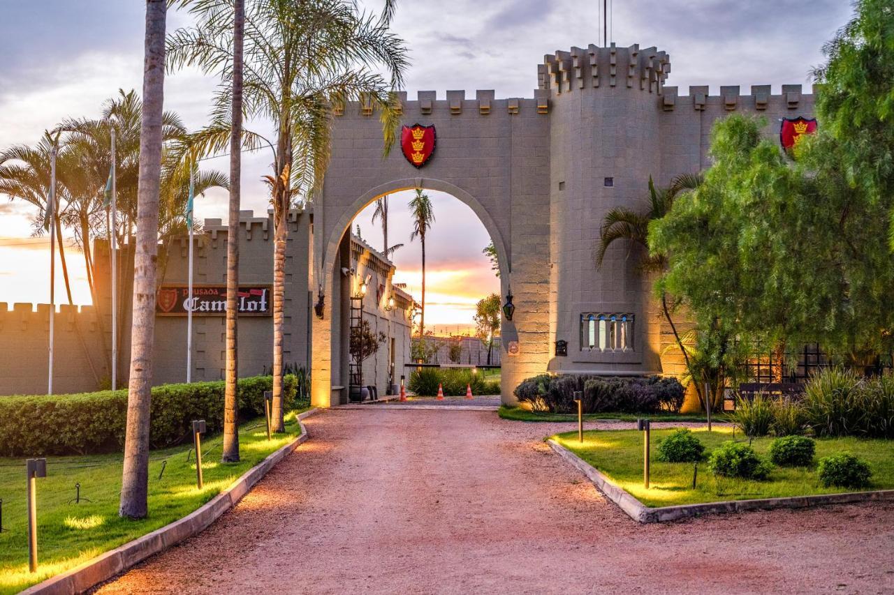 Alto Paraíso de Goiás Pousada Camelot Inn מראה חיצוני תמונה