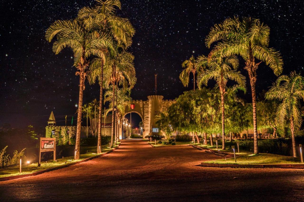 Alto Paraíso de Goiás Pousada Camelot Inn מראה חיצוני תמונה