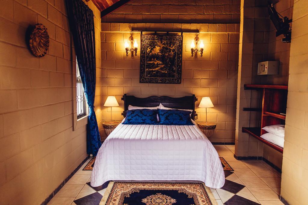 Alto Paraíso de Goiás Pousada Camelot Inn מראה חיצוני תמונה