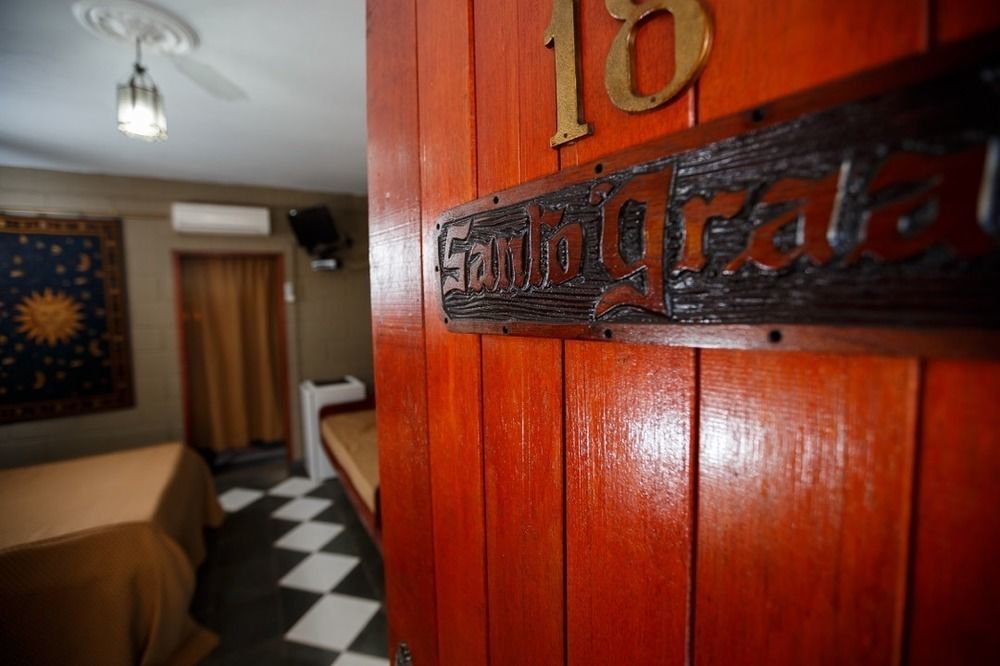 Alto Paraíso de Goiás Pousada Camelot Inn מראה חיצוני תמונה