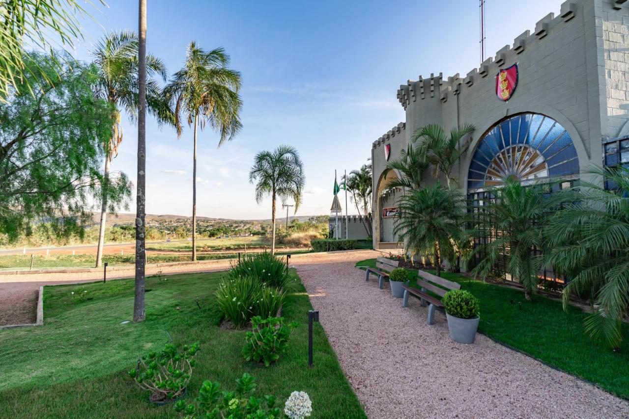 Alto Paraíso de Goiás Pousada Camelot Inn מראה חיצוני תמונה